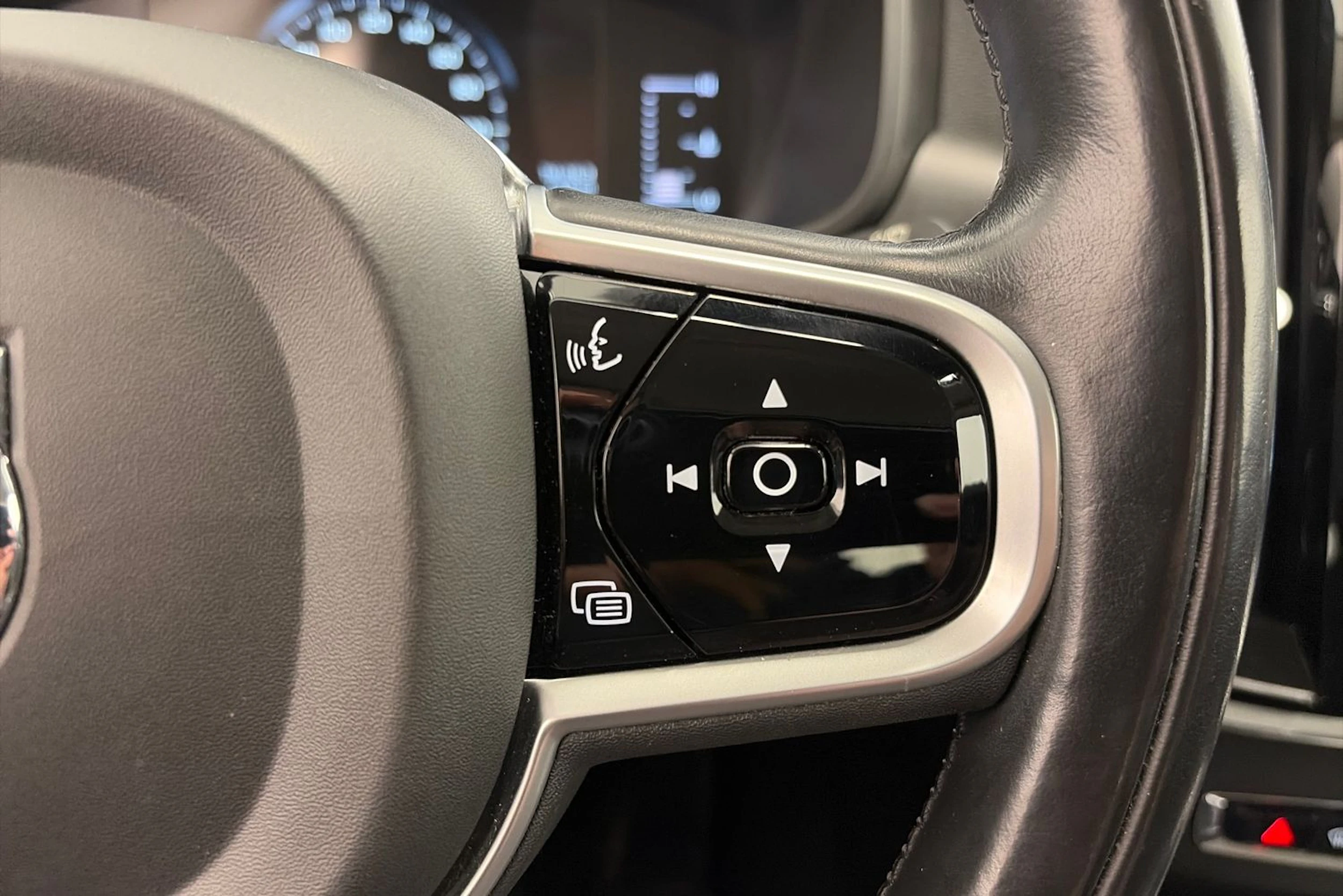 valkoinen Volvo V90 2018 kuva 18.