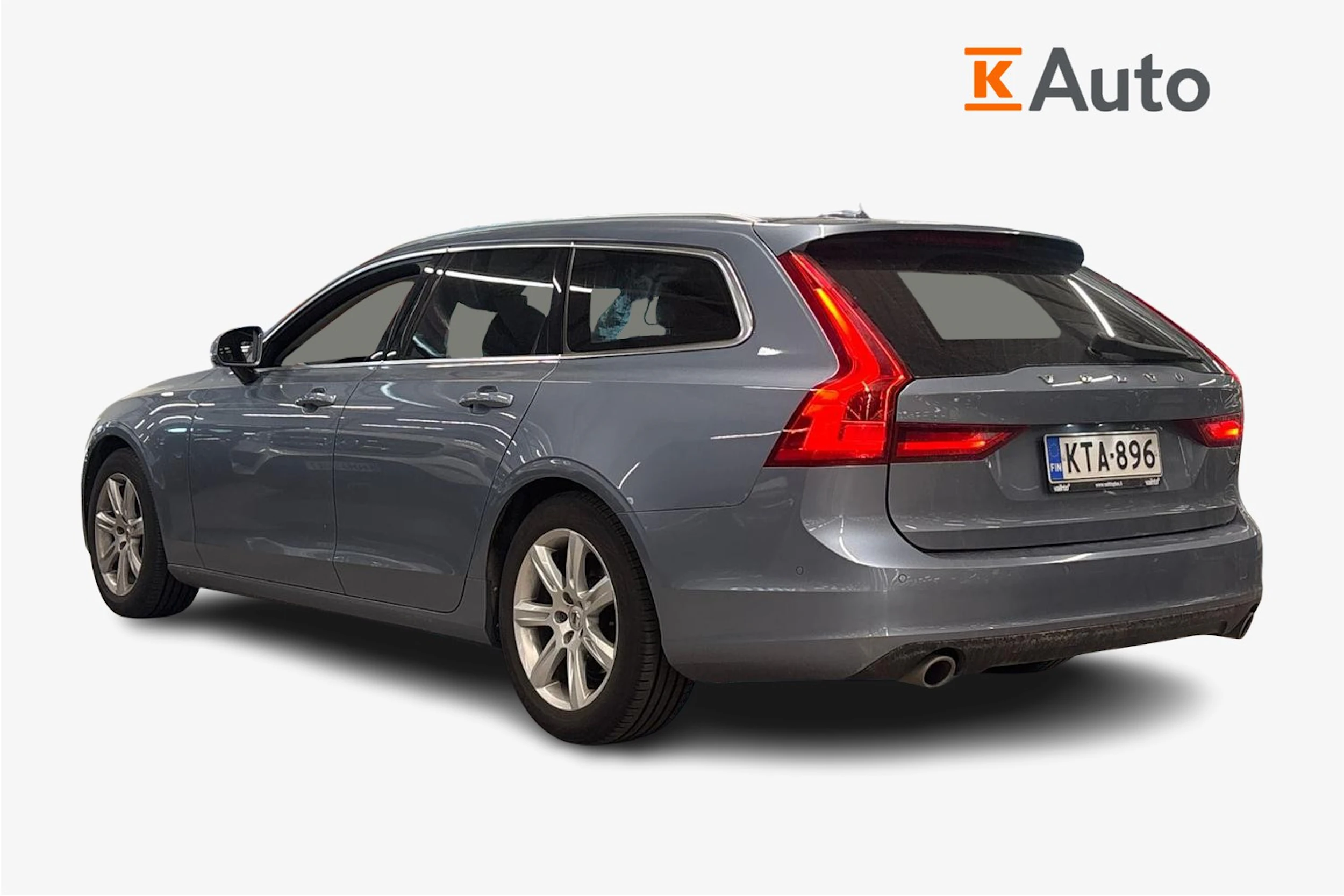 sininen Volvo V90 2018 kuva 2.