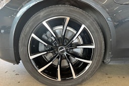 musta Volvo V90 2018 kuva 11.