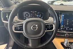 musta Volvo V90 2018 kuva 23.