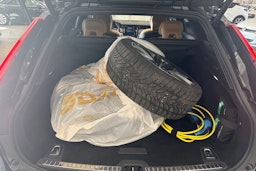 musta Volvo V90 2018 kuva 26.
