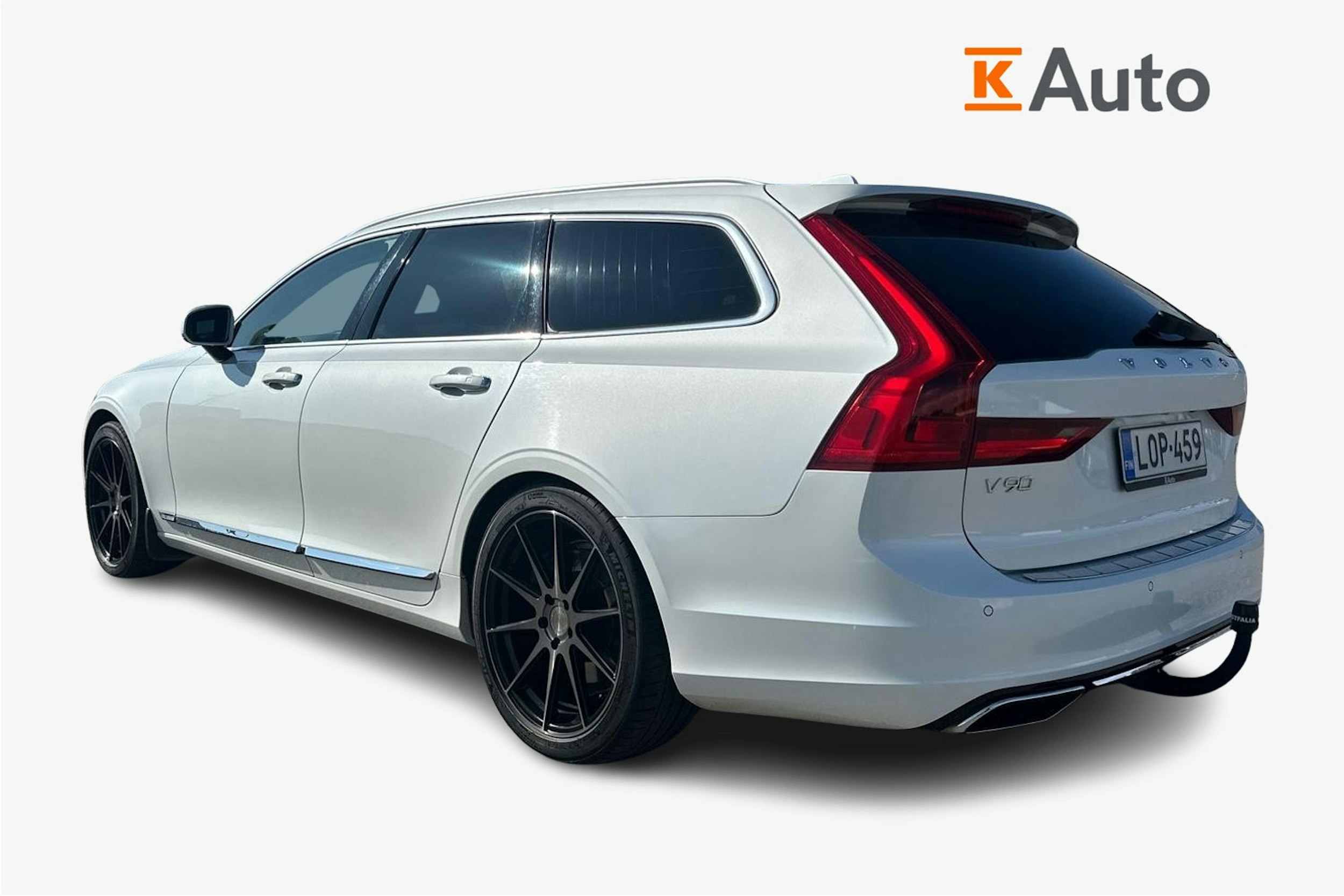 valkoinen Volvo V90 2018 kuva 2.