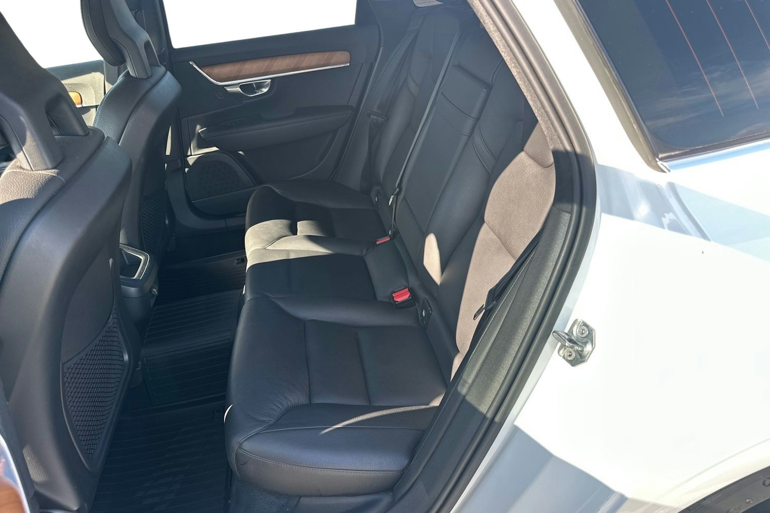 valkoinen Volvo V90 2018 kuva 10.