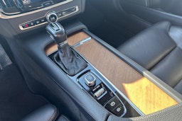 valkoinen Volvo V90 2018 kuva 18.