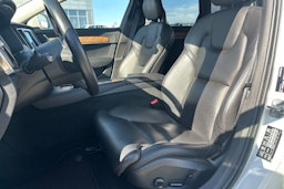 valkoinen Volvo V90 2018 kuva 21.