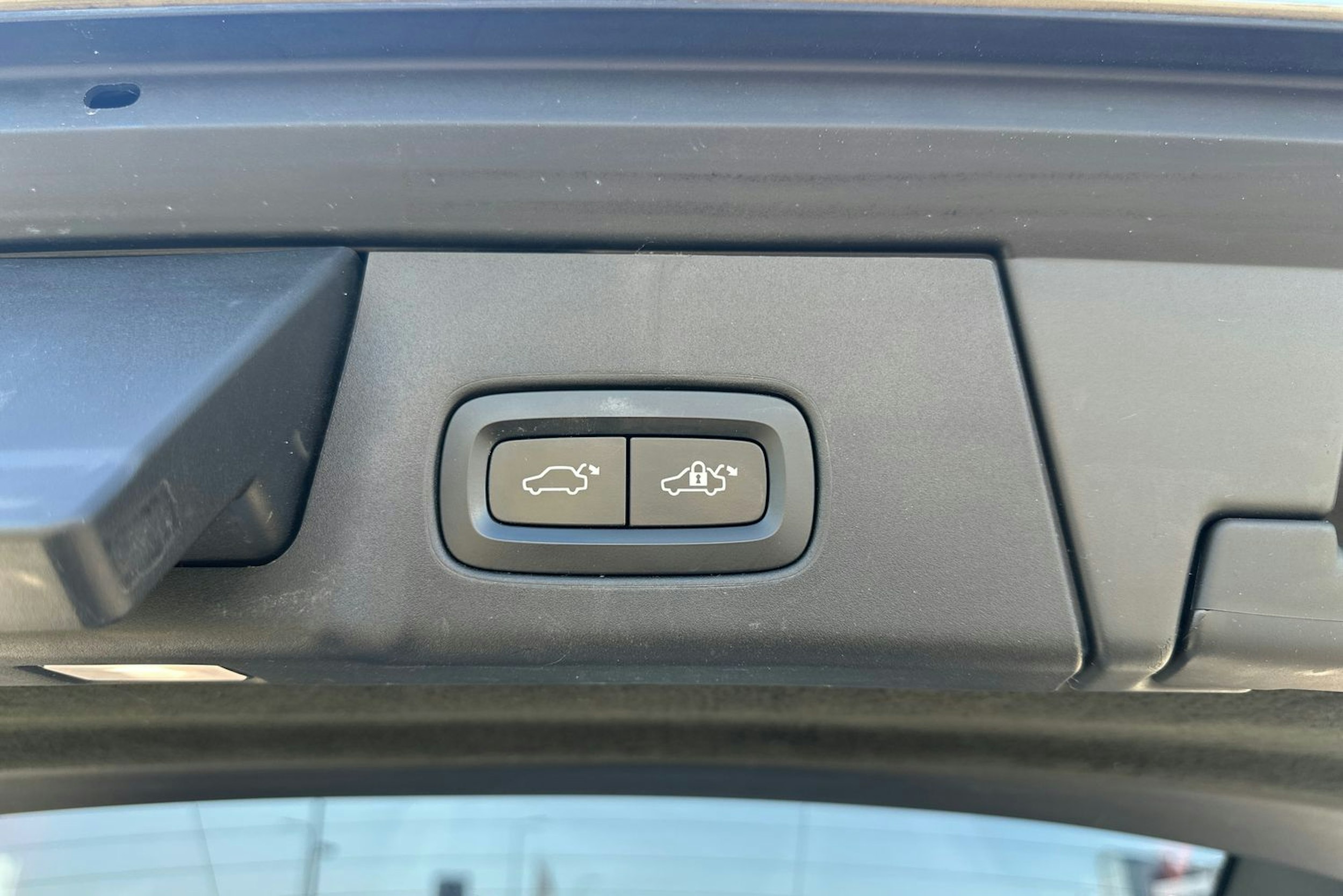 valkoinen Volvo V90 2018 kuva 24.