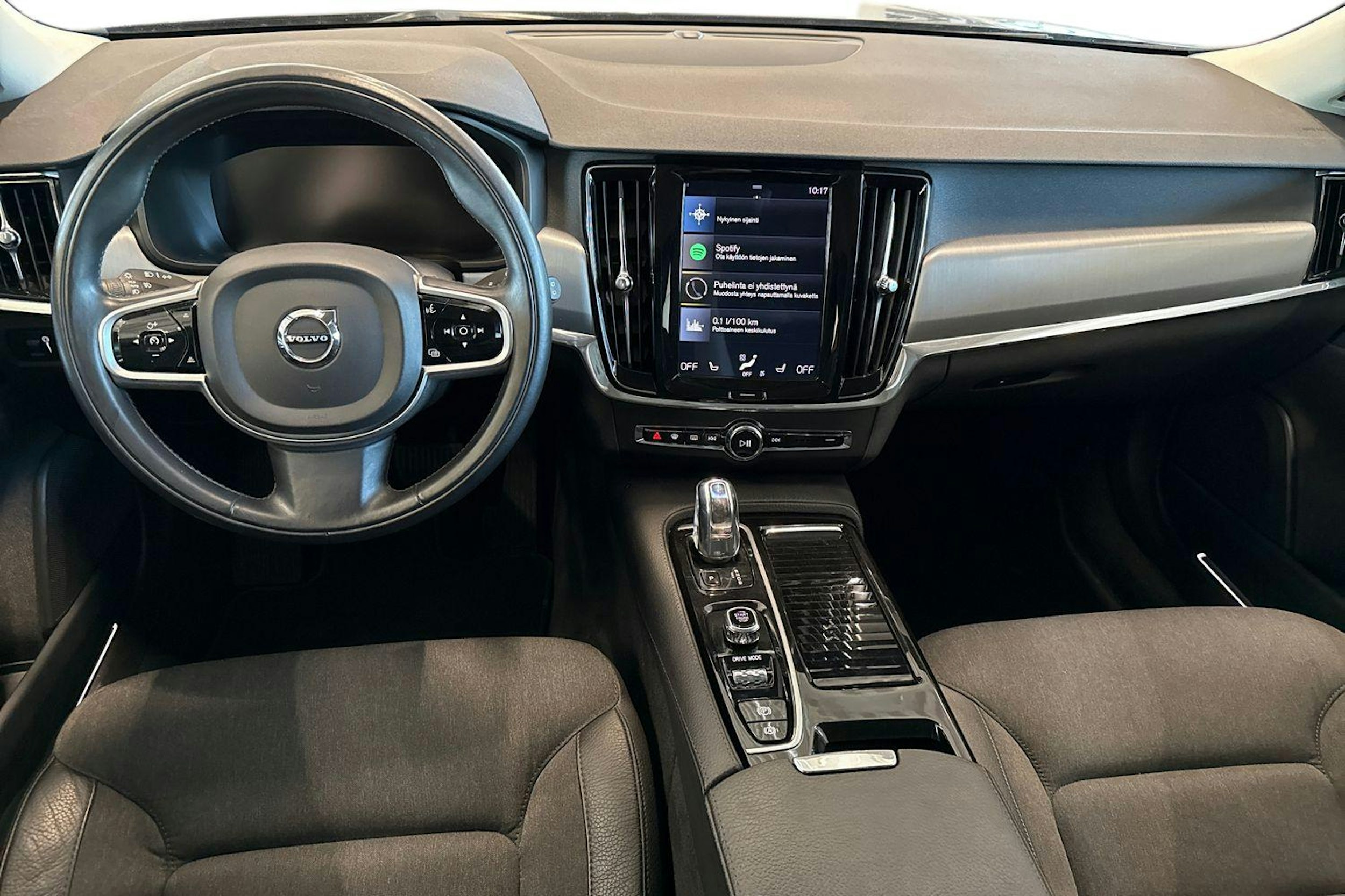 ruskea (beige) Volvo V90 2018 kuva 9.