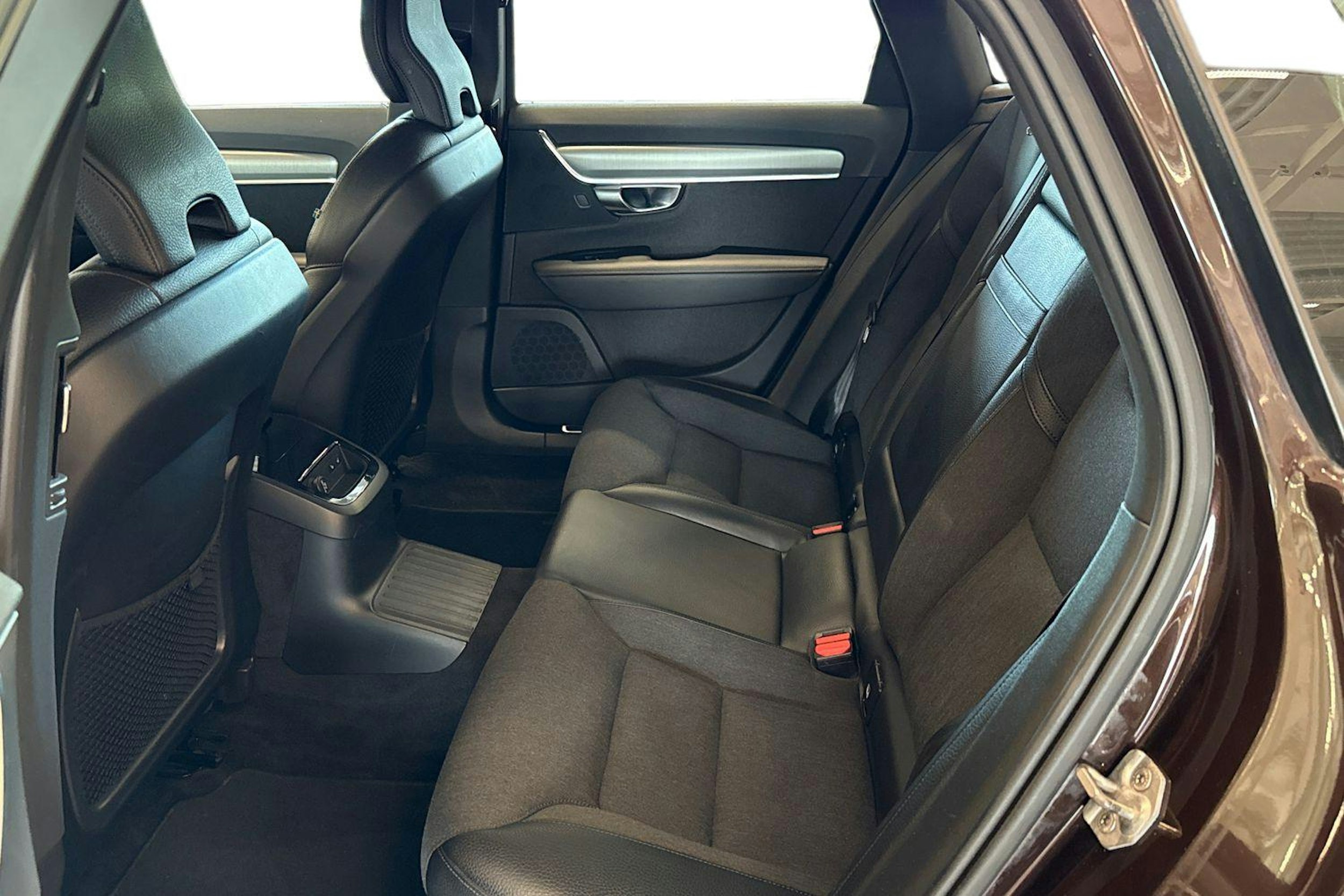 ruskea (beige) Volvo V90 2018 kuva 10.