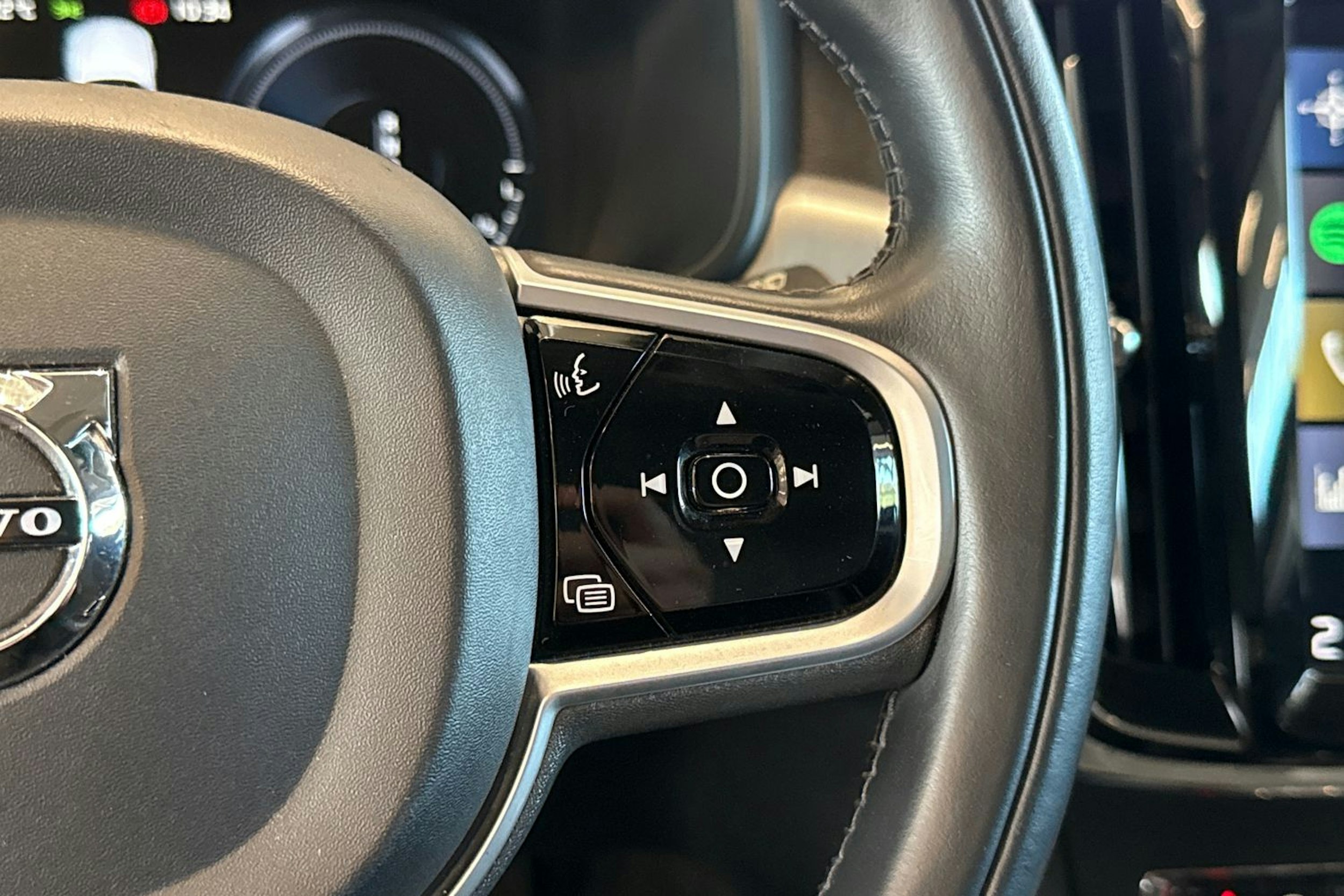 ruskea (beige) Volvo V90 2018 kuva 20.