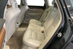 Musta Volvo V90 2018 kuva 8.