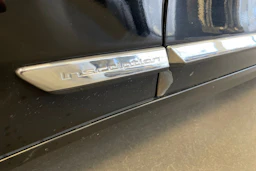 Musta Volvo V90 2018 kuva 24.