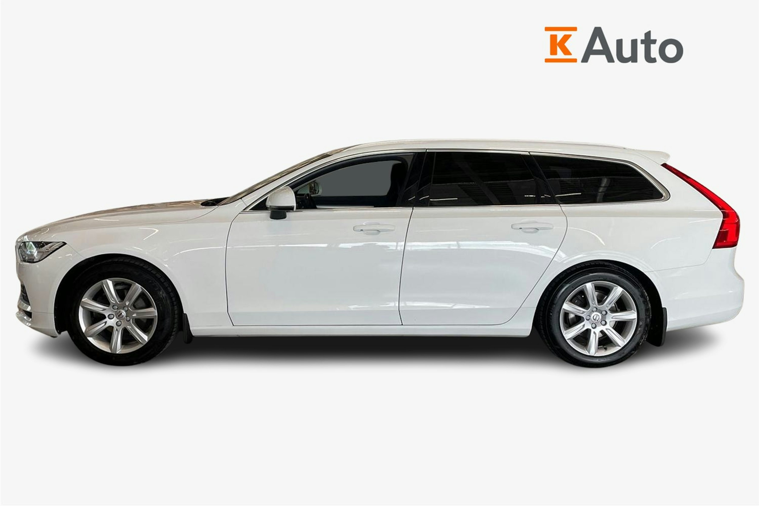 valkoinen Volvo V90 2018 kuva 6.
