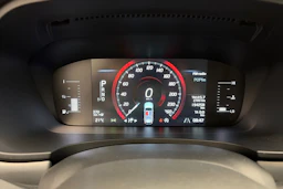 harmaa Volvo V90 2018 kuva 17.