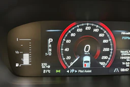 harmaa Volvo V90 2018 kuva 20.