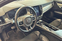 sininen Volvo V90 2018 kuva 3.