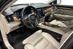 musta Volvo V90 2018 kuva 6.