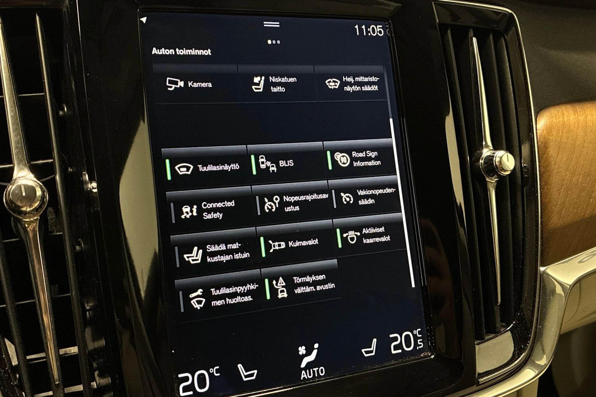 musta Volvo V90 2018 kuva 26.