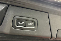 musta Volvo V90 2018 kuva 37.