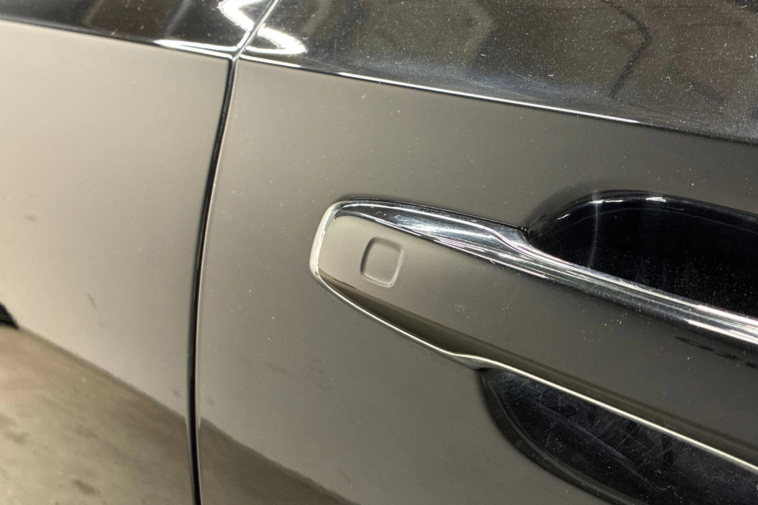 musta Volvo V90 2018 kuva 43.