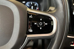 Sininen Volvo V90 2018 kuva 21.