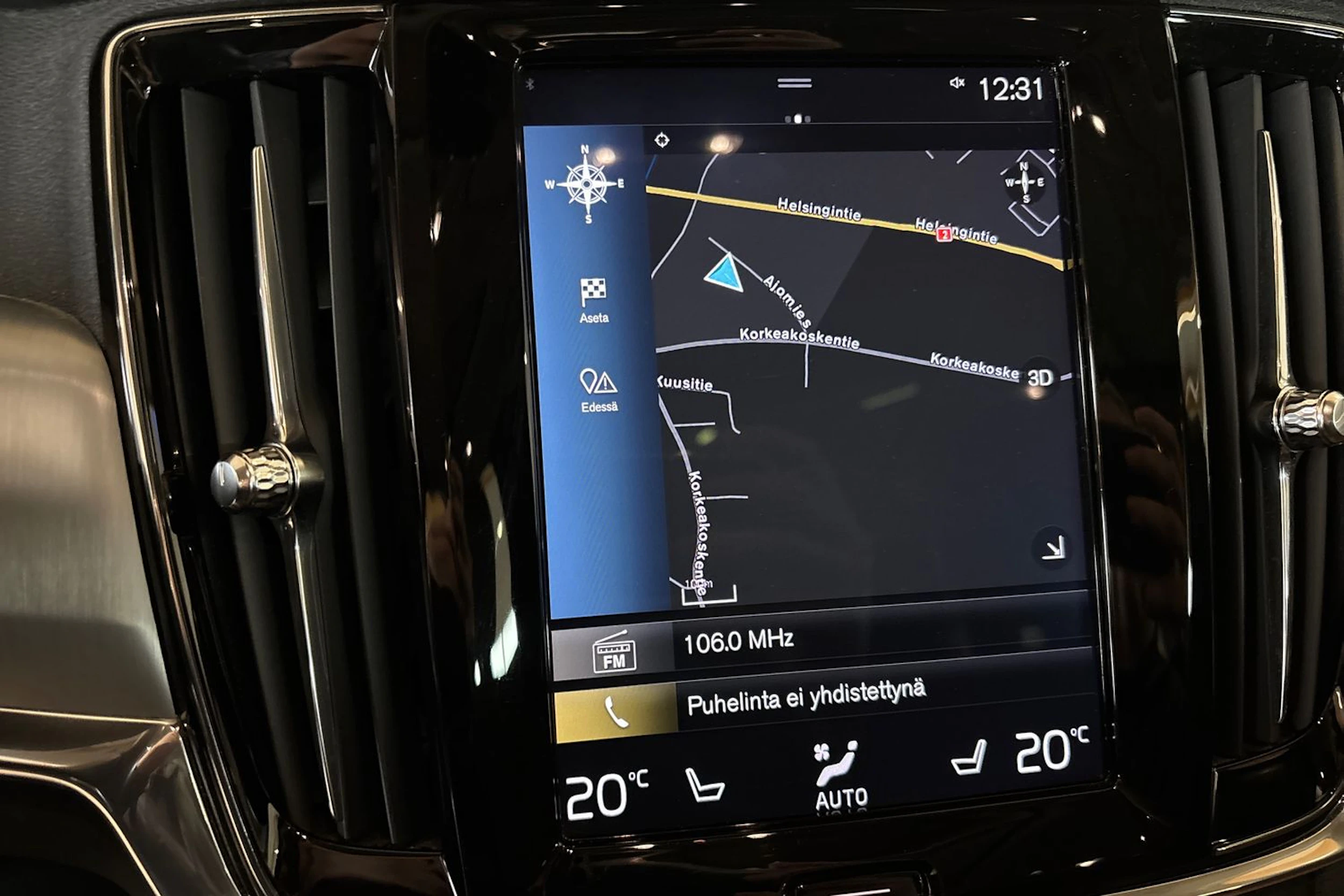 Sininen Volvo V90 2018 kuva 22.
