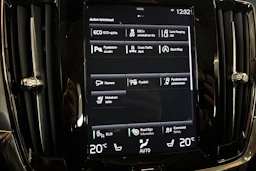 Sininen Volvo V90 2018 kuva 24.