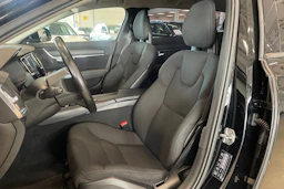 musta Volvo V90 2018 kuva 11.