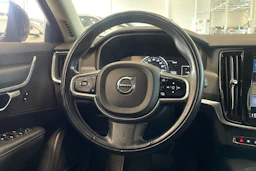 musta Volvo V90 2018 kuva 13.