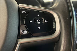 musta Volvo V90 2018 kuva 15.