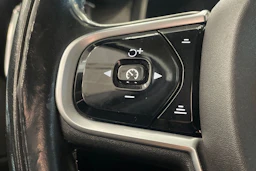 musta Volvo V90 2018 kuva 16.