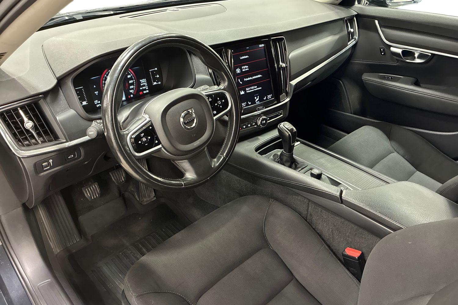 Volvo V90 D3 Business 2018, kuva 6/24