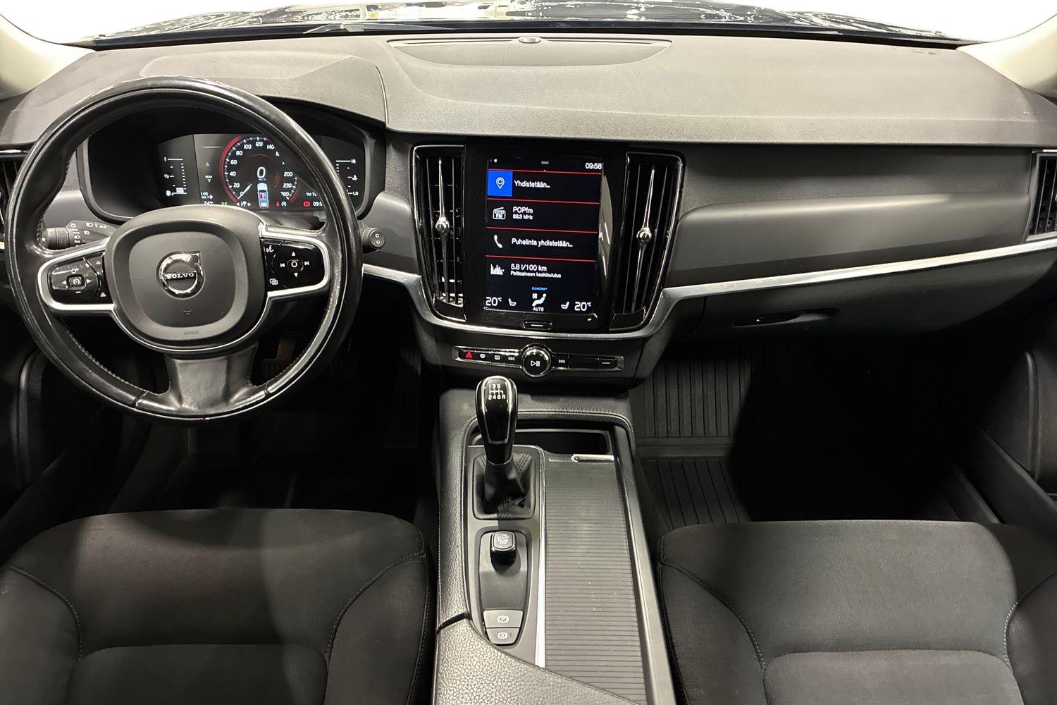 Volvo V90 D3 Business 2018, kuva 7/24