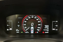 Harmaa Volvo V90 2018 kuva 12.