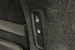Harmaa Volvo V90 2018 kuva 22.