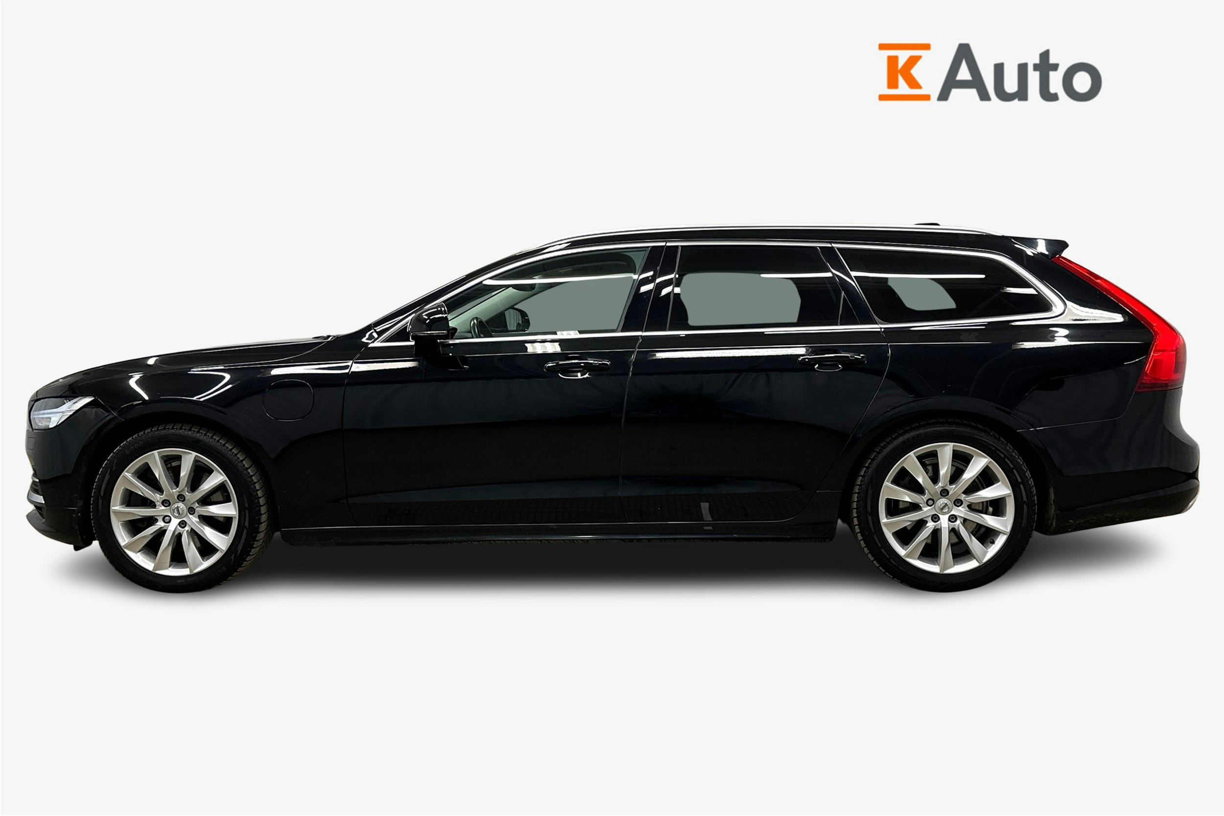 musta Volvo V90 2019 kuva 6.