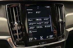 musta Volvo V90 2019 kuva 26.