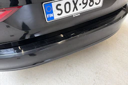 met. musta Volvo V90 2018 kuva 17.