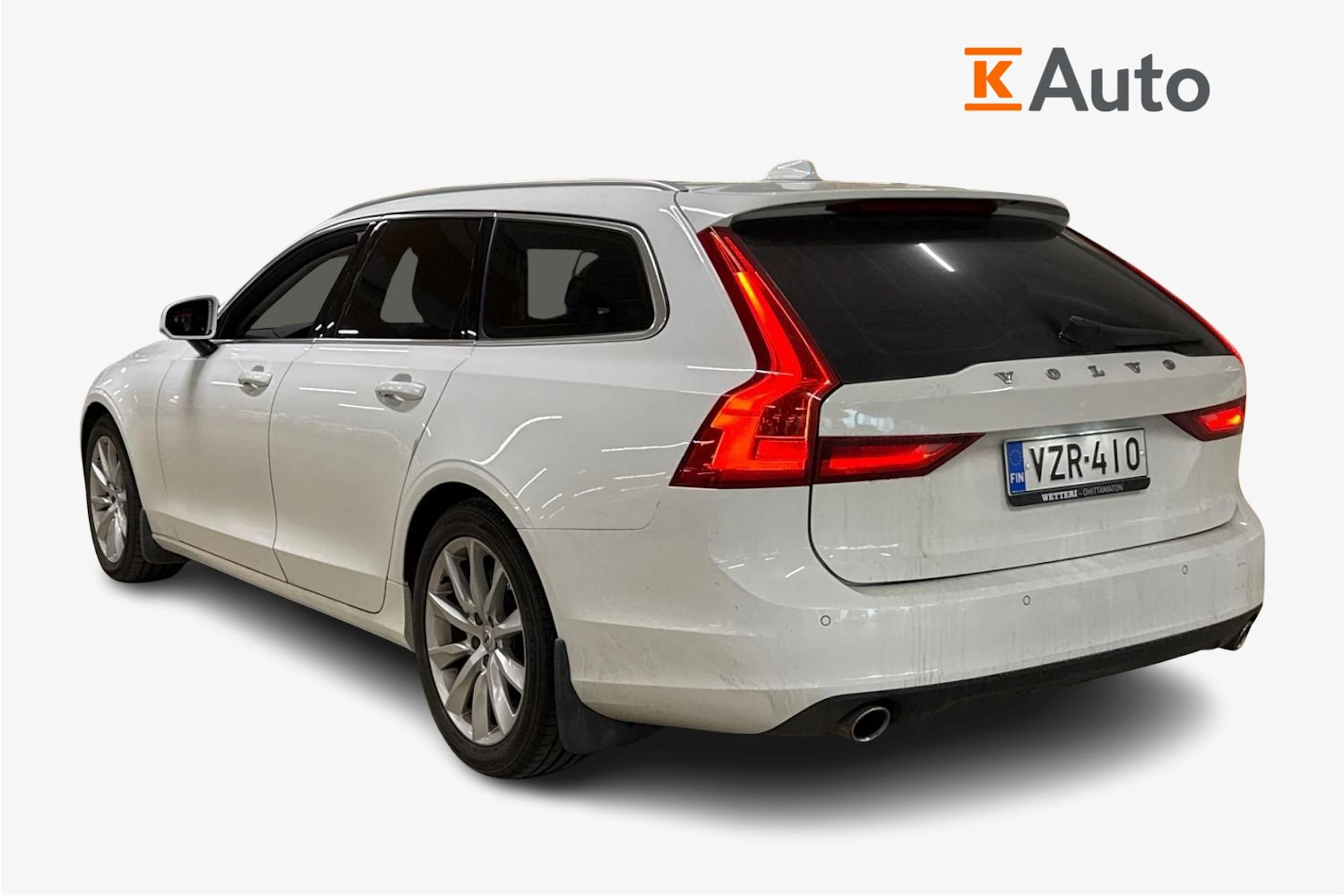 valkoinen Volvo V90 2018 kuva 2.