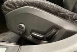 Valkoinen Volvo V90 2018 kuva 26.