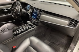 Valkoinen Volvo V90 2018 kuva 29.
