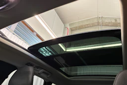 Musta Volvo V90 2018 kuva 18.
