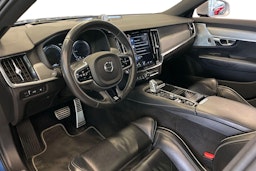 sininen Volvo V90 2018 kuva 7.