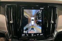 sininen Volvo V90 2018 kuva 22.
