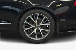 musta Volvo V90 2018 kuva 12.