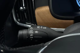 musta Volvo V90 2018 kuva 19.