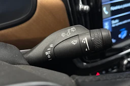 musta Volvo V90 2018 kuva 20.