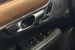 musta Volvo V90 2018 kuva 21.