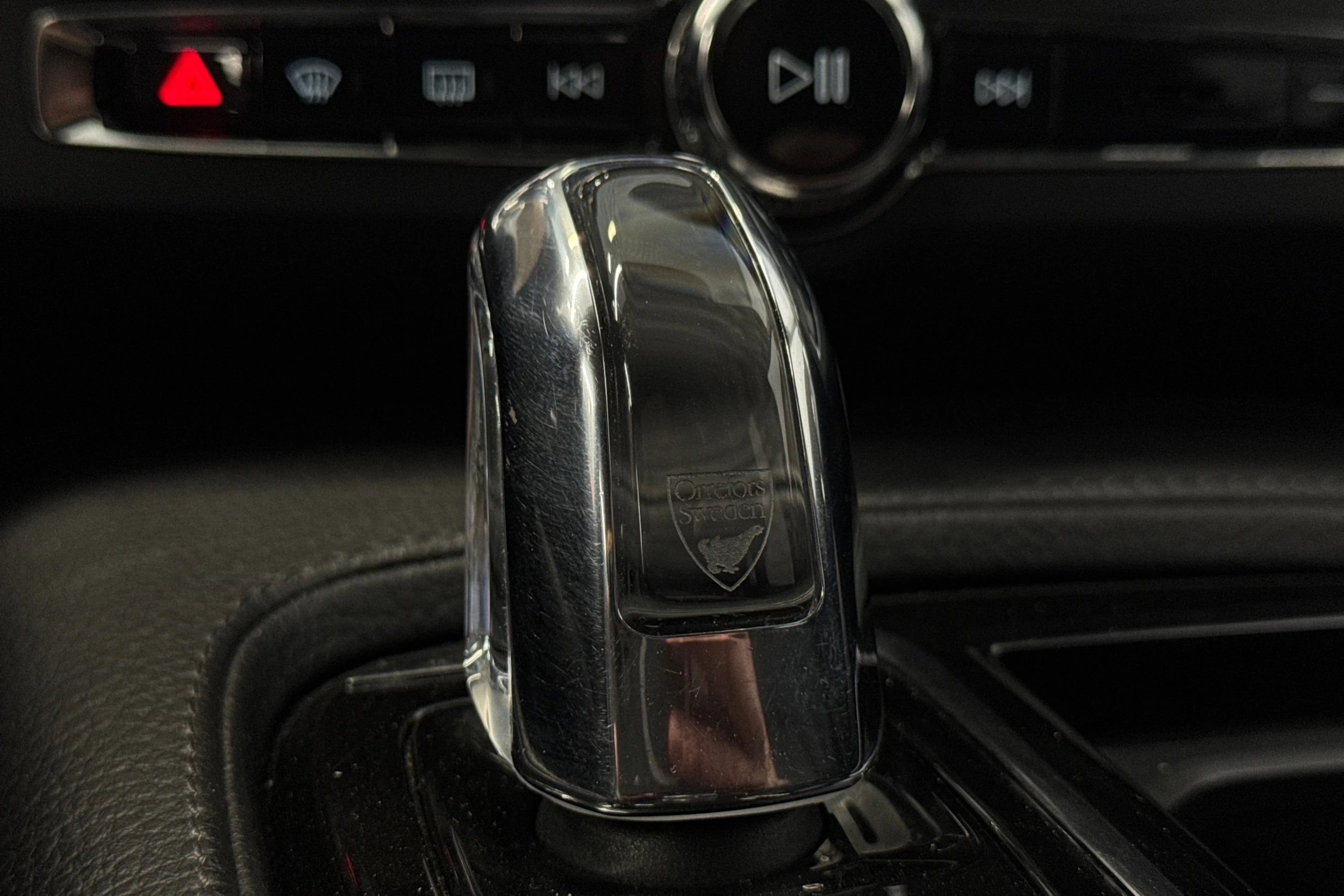 musta Volvo V90 2018 kuva 24.