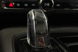 musta Volvo V90 2018 kuva 24.