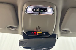musta Volvo V90 2018 kuva 28.